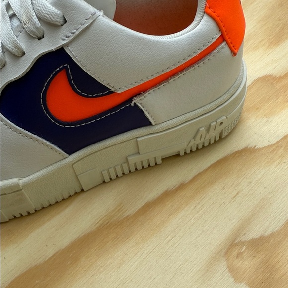 Nike Air Force 1 Pixel White Concord Crimson Size 6.5 - Picture 7 of 14